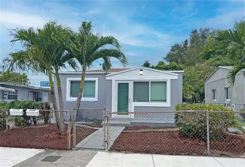 6938 NW 6th Ave, Miami, FL 33150