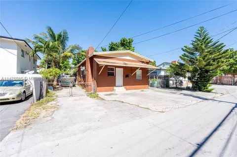 1739 SW 4th St, Miami, FL 33135