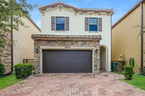 5523 NW 50th Ter, Tamarac, FL 33319
