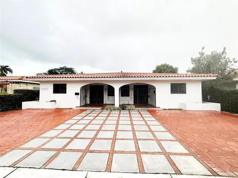 3250 SW 24th St, Miami, FL 33145