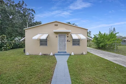 1876 NW 59th St, Miami, FL 33142