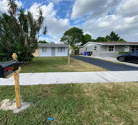 6301 SW 20th St, North Lauderdale, FL 33068