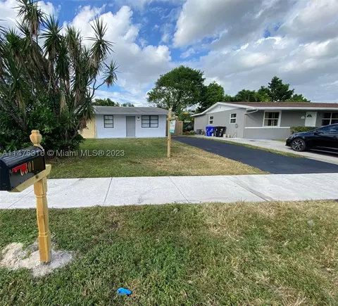 6301 SW 20th St, North Lauderdale, FL 33068