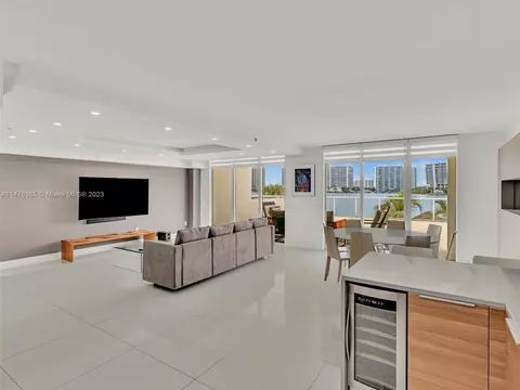 18100 N Bay Rd #302, Sunny Isles Beach, FL 33160