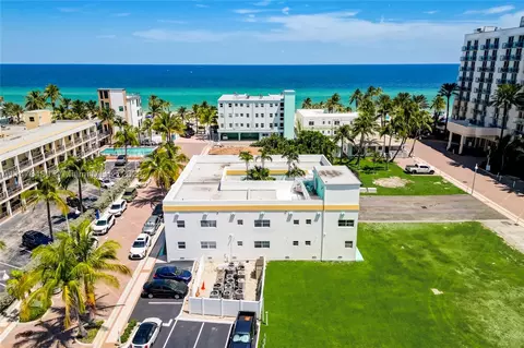 326 Wilson St #103, Hollywood, FL 33019