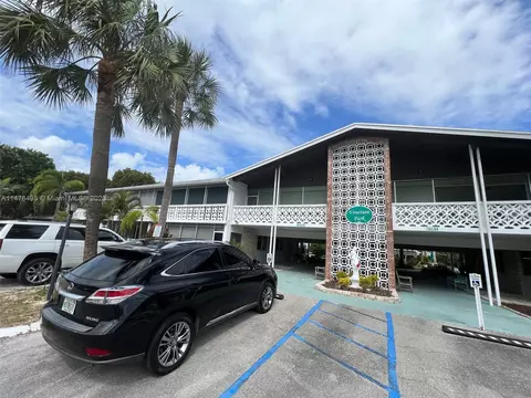 2151 NE 42nd Ct #132, Lighthouse Point, FL 33064