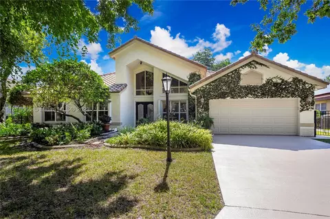 4710 Chardonnay Dr, Coral Springs, FL 33067