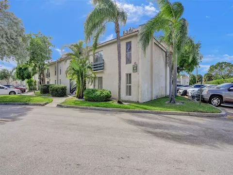 5348 NE 6th Ave #H11, Oakland Park, FL 33334