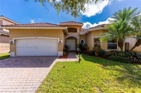 2048 SE 19th St, Homestead, FL 33035