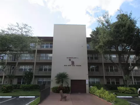 850 SW 133rd Ter #214B, Pembroke Pines, FL 33027