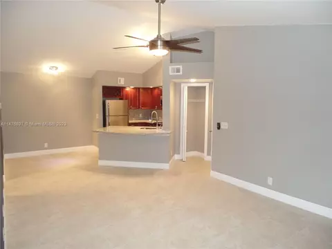 3440 N Pinewalk Dr N #513, Margate, FL 33063