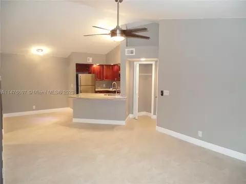 3440 N Pinewalk Dr N #513, Margate, FL 33063
