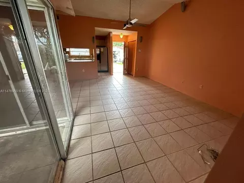 939 NE 214th Ln #2, Miami, FL 33179