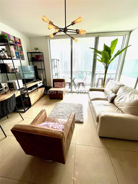 90 SW 3rd St #2203, Miami, FL 33130