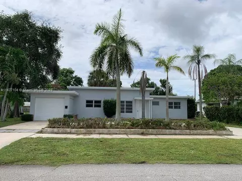 326 E Ilex Dr, Lake Park, FL 33403