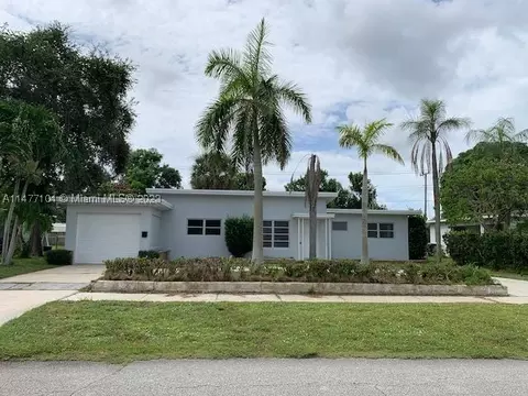 326 E Ilex Dr, Lake Park, FL 33403