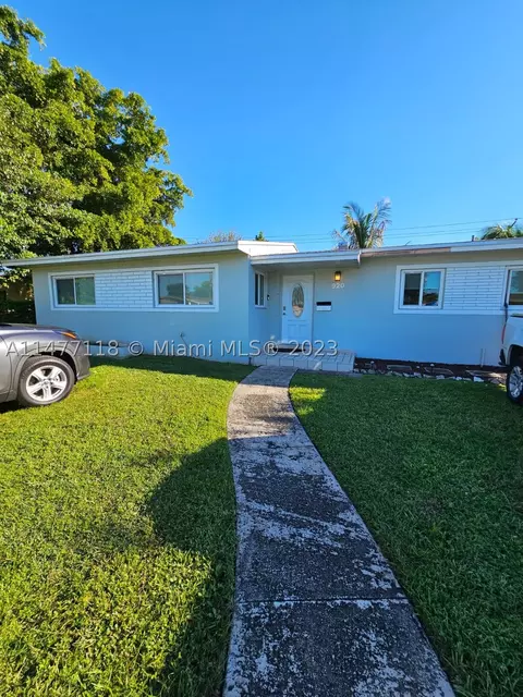 920 NW 200th St, Miami Gardens, FL 33169
