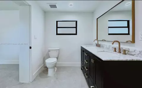 701 SW 64th Ave, Miami, FL 33144 photo 14