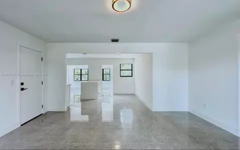 701 SW 64th Ave, Miami, FL 33144 photo 9