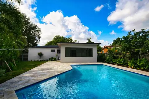 701 SW 64th Ave, Miami, FL 33144 photo 4