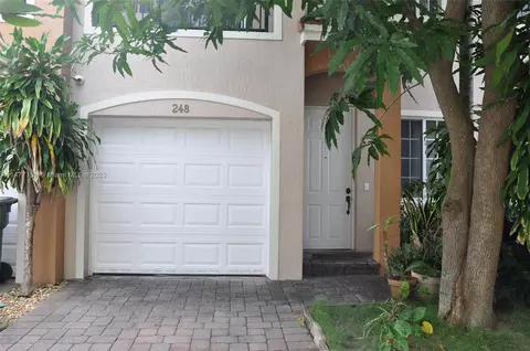 248 SE 2nd Ave, Hallandale Beach, FL 33009