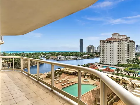 20191 E Country Club Dr #1010, Aventura, FL 33180
