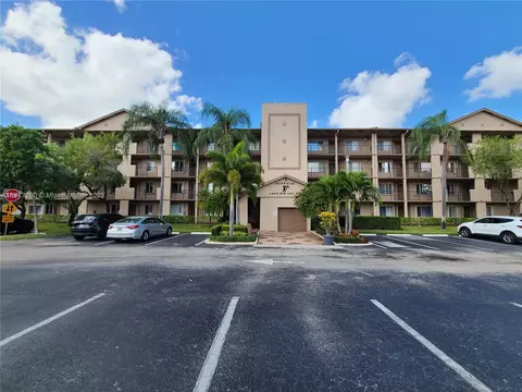 1400 SW 137th Ave #306F, Pembroke Pines, FL 33027
