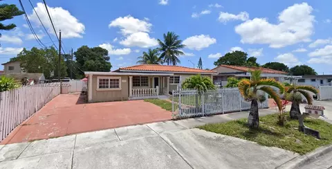 4145 E 2nd Ave, Hialeah, FL 33013 photo 1
