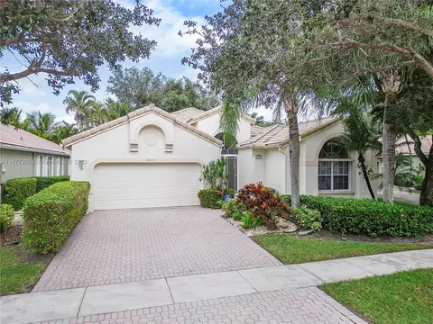 6043 Rossmoor Lakes Ct, Boynton Beach, FL 33437