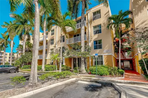 1450 SE 3rd Ave #207, Dania Beach, FL 33004