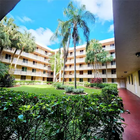 3127 Riverside Dr #A-402, Coral Springs, FL 33065