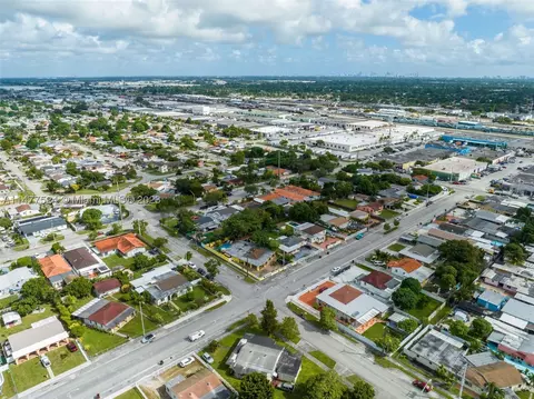 901 E 32nd St, Hialeah, FL 33013 photo 16