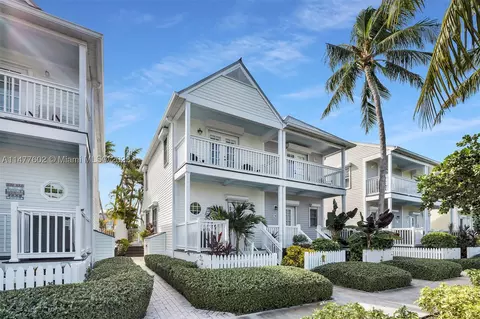 7006 Harbor Village Dr, Marathon, FL 33050