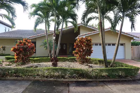 7920 NW 168th Ter, Miami Lakes, FL 33016