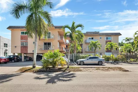 1840 Dewey St #203, Hollywood, FL 33020