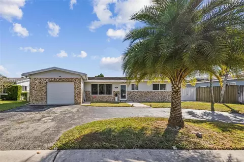 2001 NW 119th Ave, Pembroke Pines, FL 33026