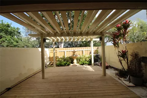 7689 SW 103rd Pl, Miami, FL 33173