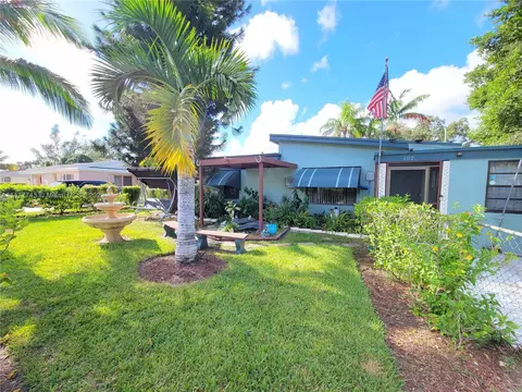 102 Williams Rd, West Park, FL 33023