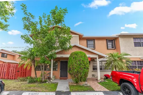 200 NW 106th Ave #0, Pembroke Pines, FL 33026