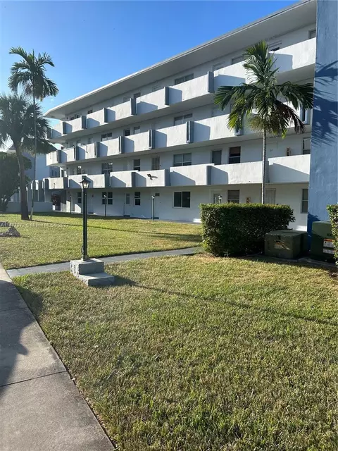 1101 NE 191st St #H213, Miami, FL 33179