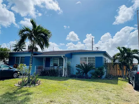 294 W 30th St, Hialeah, FL 33012