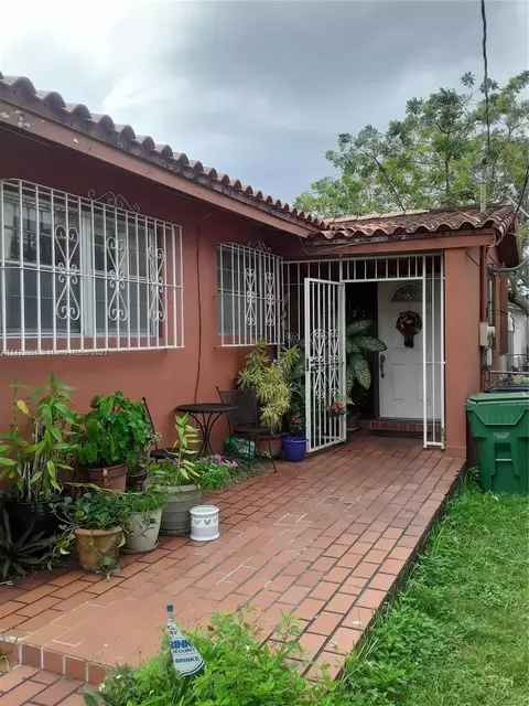 3440 SW 87th Ave, Miami, FL 33165