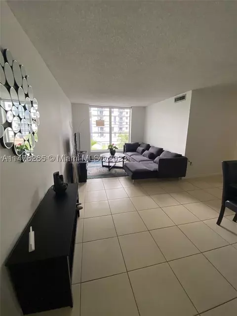 210 SW 11th St #501, Miami, FL 33130