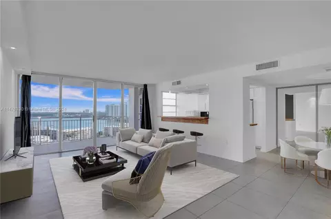 18011 Biscayne Blvd #1601, Aventura, FL 33160