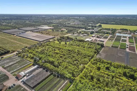 16345 SW 264th St, Unincorporated Dade County, FL 33031