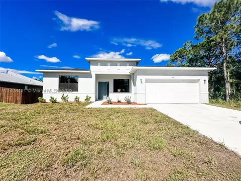 655 Gagnon St SE, Palm Bay, FL 32909