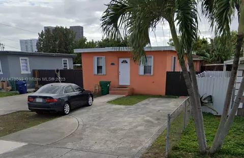 11128 SW 2nd St, Sweetwater, FL 33174