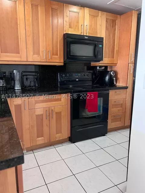 7662 SW 152nd Ave #3-21, Miami, FL 33193