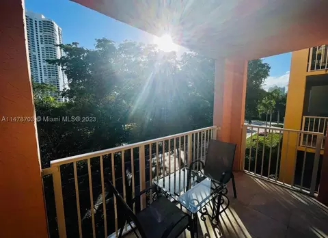 19501 E Country Club Dr #9402, Aventura, FL 33180