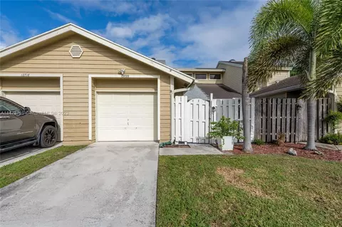 12722 Westhampton Cir, Wellington, FL 33414